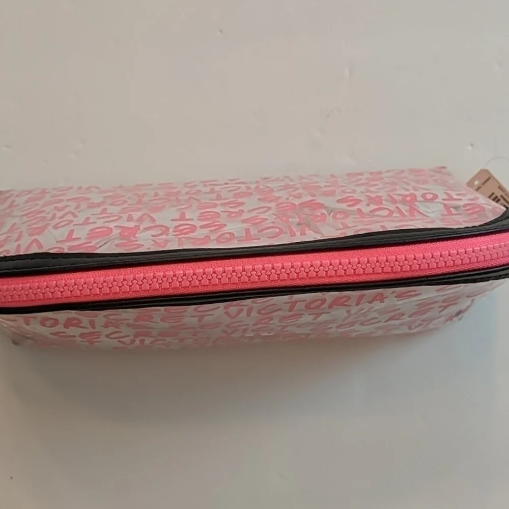 VS Victoria's secret scribble clear travel bag new